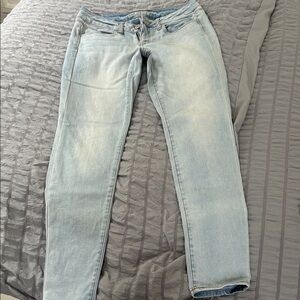 American Eagle Outfitters Women's Light Blue Skinny Jeans